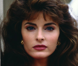 Ő volt a 80-as évek legikonikusabb modellje: így néz ki ma, 67 évesen smink nélkül az egykori szépségideál Ő volt a 80-as évek legikonikusabb modellje: így néz ki ma, 67 évesen smink nélkül az egykori szépségideál