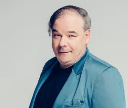 Elhunyt Kálloy Molnár Péter, sokként érte a hír a rajongókat Elhunyt Kálloy Molnár Péter, sokként érte a hír a rajongókat