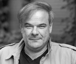 Kálloy Molnár Péter közeli barátja a színész betegségéről: "Az első vizsgálatok után nem azt kezelést kapta, amit kellett volna..." Kálloy Molnár Péter közeli barátja a színész betegségéről: "Az első vizsgálatok után nem azt kezelést kapta, amit kellett volna..."