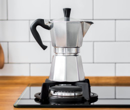 Az olaszok szerint ez a legrosszabb, amit a kotyogós kávé főzése közben elkövethetsz