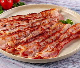 A séf elárulta a tökéletesen ropogós bacon titkát – egy egyszerű konyhai alapanyag teszi különlegessé A séf elárulta a tökéletesen ropogós bacon titkát – egy egyszerű konyhai alapanyag teszi különlegessé