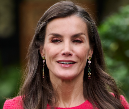 Letícia királyné blúzáért bolondul most mindenki: mesés darab az ünnepi szezonra Letícia királyné blúzáért bolondul most mindenki: mesés darab az ünnepi szezonra