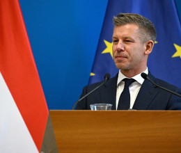 Roppant egészségtelen, amit Magyar Péter csinál, a szakértők nem ajánlják senkinek Roppant egészségtelen, amit Magyar Péter csinál, a szakértők nem ajánlják senkinek