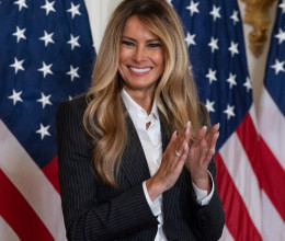 Ez Melania Trump kedvenc rúzsa: mindössze 7000 forintba kerül a first lady ikonikus árnyalata