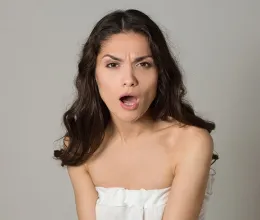 Először látja meg menyasszonyként az anyját a kisfiú: amit mond, sokkolja a nőt - Videó