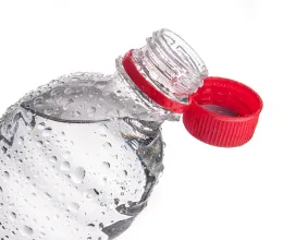 A lecsavarhatatlan kupakok után ismét gigászi átalakulás jön a palackoknál