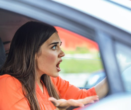 Új KRESZ-tábla jön Magyarországon: ki fogsz borulni, ha megtudod, mi a valódi jelentése