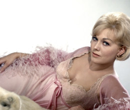 Mintha nem is ő nézne vissza ránk a friss fotóiról: nincsenek rá szavak, mennyire megváltozott Hitchcock egykori kedvenc szőkéje Mintha nem is ő nézne vissza ránk a friss fotóiról: nincsenek rá szavak, mennyire megváltozott Hitchcock egykori kedvenc szőkéje