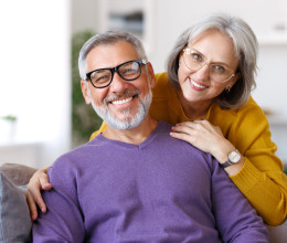 Gigászi kedvezményt kapnak a nyugdíjasok – Ezt kell tenni, hogy megkapják az utalványt