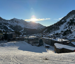 Azt kérdezik az Alpokban az ünnepek előtt, hogy hol a hó? Azt kérdezik az Alpokban az ünnepek előtt, hogy hol a hó?