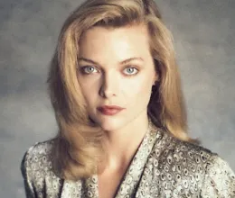 Ő volt a világ legszebb színésznője a 80-as években: 67 esztendősen így néz ki ma az egykori szexszimbólum Ő volt a világ legszebb színésznője a 80-as években: 67 esztendősen így néz ki ma az egykori szexszimbólum