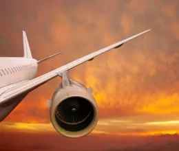 Ha repülőgépen követsz el bűncselekményt, akkor annak az országnak a törvényei vonatkoznak rád, amelyik felett vagy?