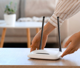 Ne dobd ki a régi wifi routeredet: ezzel az egyszerű trükkel megoldhatod a lakás egyik legbosszantóbb problémáját Ne dobd ki a régi wifi routeredet: ezzel az egyszerű trükkel megoldhatod a lakás egyik legbosszantóbb problémáját
