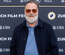 Russell Crowe fülig szerelmes 20 évvel fiatalabb barátnőjébe: a gyönyörű Britney-vel elválaszthatatlanok Russell Crowe fülig szerelmes 20 évvel fiatalabb barátnőjébe: a gyönyörű Britney-vel elválaszthatatlanok