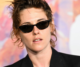 Nadrág nélkül sokkolt a vörös szőnyegen Kristen Stewart: a hollywoodi sármot most elfelejthetjük Nadrág nélkül sokkolt a vörös szőnyegen Kristen Stewart: a hollywoodi sármot most elfelejthetjük