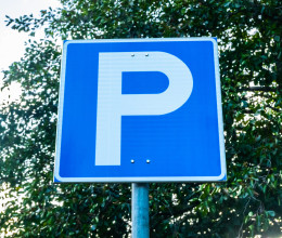 Szabálytalan parkolás? Ezekben a különleges esetekben is megbüntethetnek Szabálytalan parkolás? Ezekben a különleges esetekben is megbüntethetnek