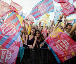 Sziget: tésztás poénnal csajozott egy olasz, de durván beégett a magyar lány előtt Sziget: tésztás poénnal csajozott egy olasz, de durván beégett a magyar lány előtt