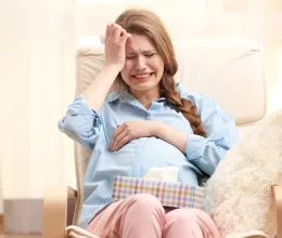 El akart bujdosni szégyenében a kismama, amikor megtudta, hogyan reagál a terhességére a férje: rögtön kitiltotta a férfit a szülőszobából El akart bujdosni szégyenében a kismama, amikor megtudta, hogyan reagál a terhességére a férje: rögtön kitiltotta a férfit a szülőszobából