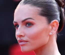 Férjhez ment Palvin Barbi francia hasonmása, a világ egykori legszebb kislánya: ilyen gyönyörű menyasszony volt a nagy napon Férjhez ment Palvin Barbi francia hasonmása, a világ egykori legszebb kislánya: ilyen gyönyörű menyasszony volt a nagy napon