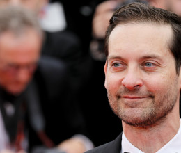 Tobey Maguire nem mindennapi döntése: hetekkel a válásuk után a pókember sztárja adta össze volt feleségét az új párjával