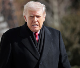 Bizarr esti szokása van Donald Trumpnak lefekvés előtt: a Fehér Ház dolgozói kiakadtak