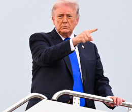 Kiderült Donald Trump sikerének titka: ezt a három szót ismételgeti minden reggel a tükör előtt az amerikai elnök Kiderült Donald Trump sikerének titka: ezt a három szót ismételgeti minden reggel a tükör előtt az amerikai elnök