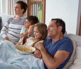 Visszatérhet a 90-es évek egyik legsikeresebb magyar tévéműsora, a házigazda még a gázsijáról is hajlandó lenne lemondani Visszatérhet a 90-es évek egyik legsikeresebb magyar tévéműsora, a házigazda még a gázsijáról is hajlandó lenne lemondani