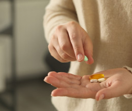 Bőrgyógyászok esküsznek rá: ez a 4 legjobb öregedésgátló vitamin