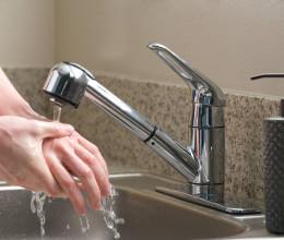 5 vízspóroló trükk, ami rögtön lecsíp a számládból, és minimális erőfeszítésedbe kerül