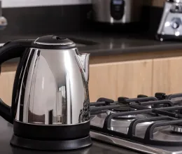 Soha ne forrald fel kétszer ugyanazt a vizet a vízforralóban: óriási hibát követsz el, ha mégis így teszel