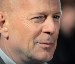 Lánya új fotókat posztolt a nagybeteg Bruce Willisről - a rajongók szerint jobb lett volna, ha ezek a felvételek sosem kerülnek ki a világhálóra