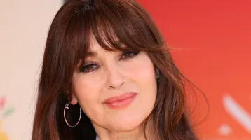 Ez a 20 ezer forintos parfüm Monica Bellucci kedvence: érzéki és titokzatos aromája mágnesként vonzza a férfiakat Ez a 20 ezer forintos parfüm Monica Bellucci kedvence: érzéki és titokzatos aromája mágnesként vonzza a férfiakat