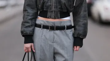 Stílusfrissítés egyetlen kiegészítővel: ezt mindenképp be kell építened a ruhatáradba