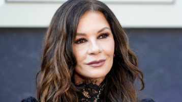 Így néz ki Catherine Zeta-Jones étrendje: ezt eszi egy nap, hogy karcsú maradjon 56 évesen is 