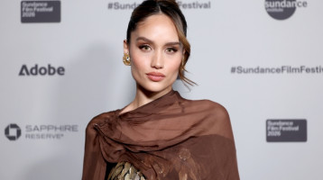 Ezt a 32 éves nőt tartják ma a világ legszebbjének: tökéletes arcával és alakjával párját ritkítja