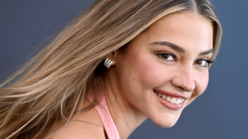 Bolondulnak a férfiak ezért a 28 éves filmcsillagért: őt tartják ma a legszebb nőnek a világon