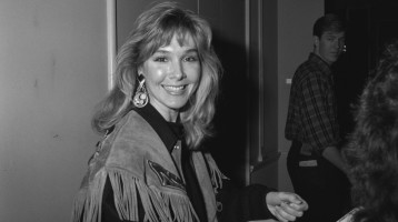 Elfeledett legenda: Rá se ismerni a Dirty Dancing bombázó tánctanárnőjére, a 68 éves Cynthia Rhodes-ra Elfeledett legenda: Rá se ismerni a Dirty Dancing bombázó tánctanárnőjére, a 68 éves Cynthia Rhodes-ra