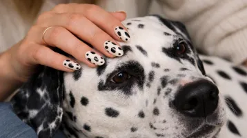 Hivatalosan is ez a szezon legcsajosabb körömtrendje: minden nő ilyen körmöket akar most