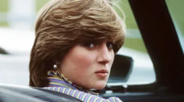 Diana hercegné titokban, éjjel járta London utcáit: a palota volt alkalmazottja elárulta a szívszorító okot Diana hercegné titokban, éjjel járta London utcáit: a palota volt alkalmazottja elárulta a szívszorító okot