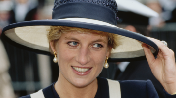 Évtizedekig rejtve maradt Diana titkos levele – meglepő vallomást tett benne a hercegné, ezt senki se tudta róla Évtizedekig rejtve maradt Diana titkos levele – meglepő vallomást tett benne a hercegné, ezt senki se tudta róla