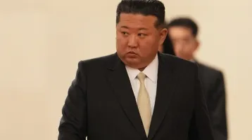 Vallott Kim Dzsongun volt alkalmazottja: döbbenetes szabályok szerint él a diktátor személyzete, elképesztő, miket kell betartaniuk