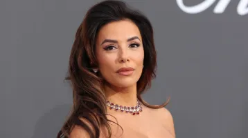 Eva Longoria ragyogott a francia Riviérán: különleges monokróm szettjét még sokáig fogjuk emlegetni Eva Longoria ragyogott a francia Riviérán: különleges monokróm szettjét még sokáig fogjuk emlegetni