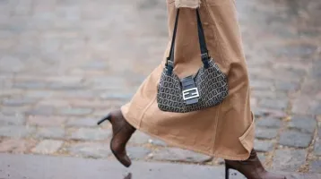 Ha csak egy pár csizmát vásárolsz idén, ez legyen az: farmerszoknyával is tökéletesen mutat