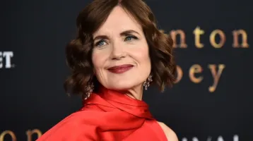 Emlékszel még a Downton Abbey főszereplőjére? 64 évesen, ősz tincsekkel már alig lehet ráismerni a 80-as évek sztárjára