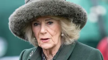 Kamilla őrjöng: a királyné kiborult attól, hogy Katalin megengedi ezt az egy dolgot Györgynek, Saroltának és Lajosnak