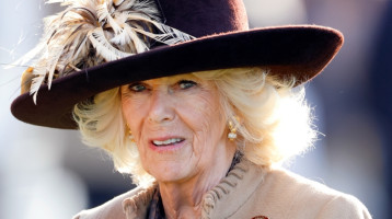 Kamilla nem fogta vissza magát: keményen nekiment Meghannak, döbbenetes dolgot állít Harry feleségéről