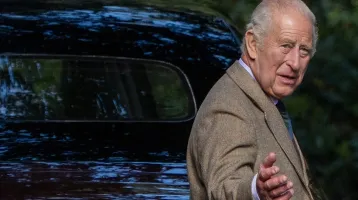 Károly őrjöng: Harry és Meghan lehetetlen helyzetbe hozták a királyt, aki hiába segítene, nem tud Károly őrjöng: Harry és Meghan lehetetlen helyzetbe hozták a királyt, aki hiába segítene, nem tud
