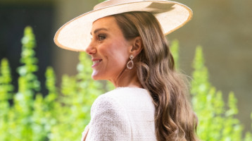 Katalin még a menyasszonyt is túlszárnyalta Erzsébet unokájának esküvőjén: kétségkívül ő volt a legszebb vendég a nagy napon