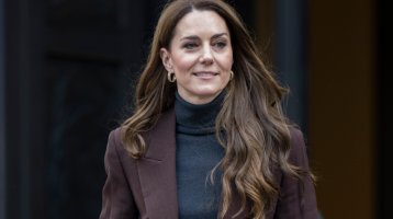 Katalin hercegné még sosem viselte így a haját: észbontóan áll neki az új frizura Katalin hercegné még sosem viselte így a haját: észbontóan áll neki az új frizura