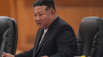 Kim Dzsongun különös ajándékot vár el a legközelebbi embereitől: aki hibázik, könnyen kegyvesztetté válhat a diktátor szemében Kim Dzsongun különös ajándékot vár el a legközelebbi embereitől: aki hibázik, könnyen kegyvesztetté válhat a diktátor szemében